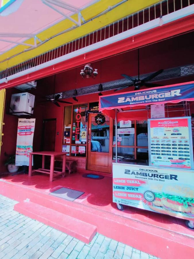 Hotel Zamburger Heritage Melaka Exteriör bild