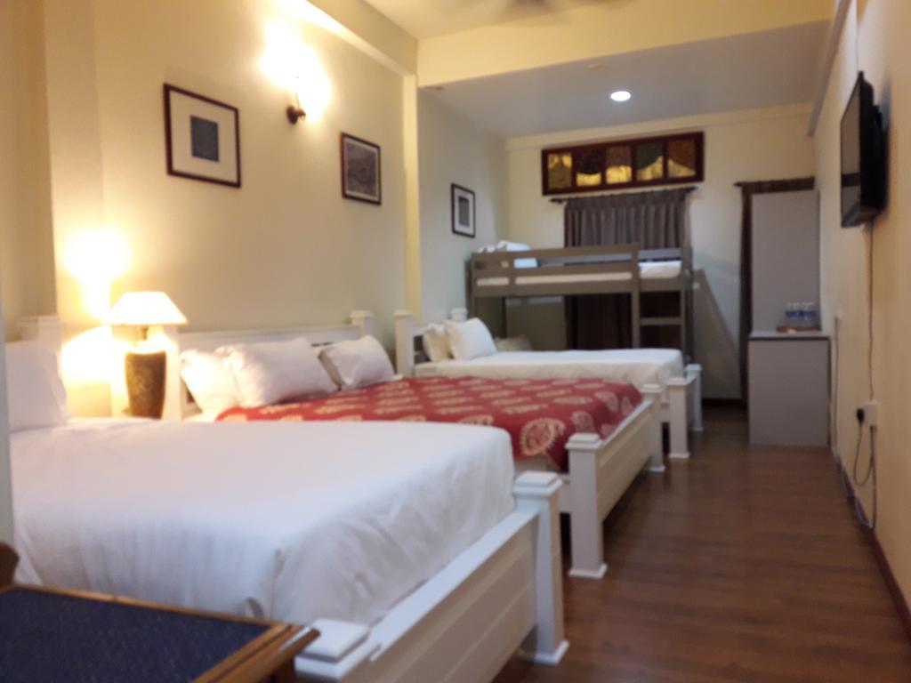 Hotel Zamburger Heritage Melaka Exteriör bild