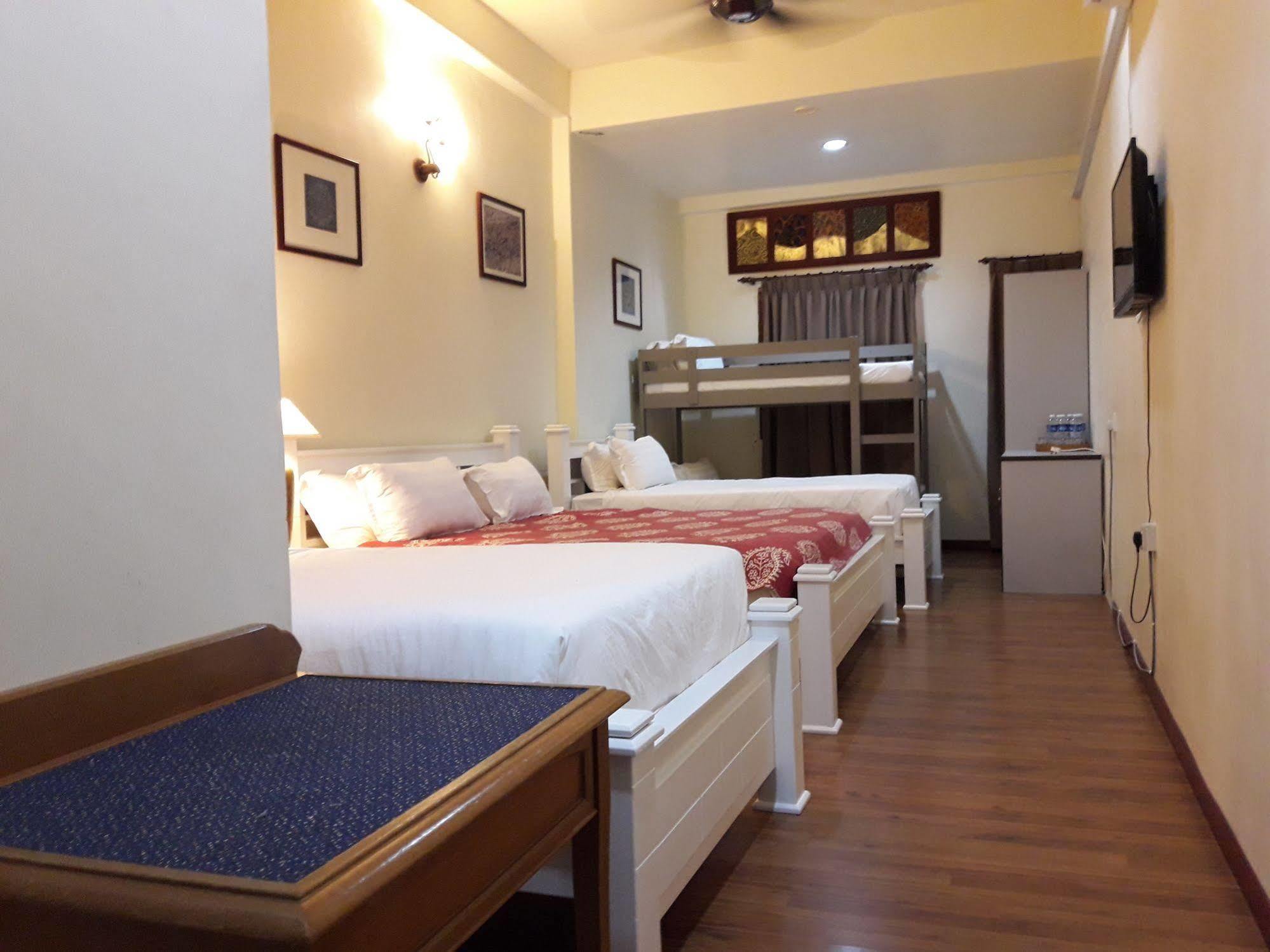 Hotel Zamburger Heritage Melaka Exteriör bild